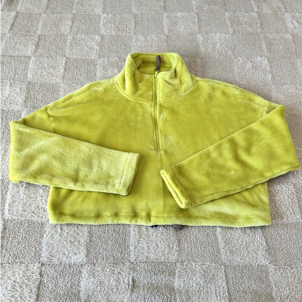 Urban Outfitters Women's 1/4 zip Yellow Sweatshirt